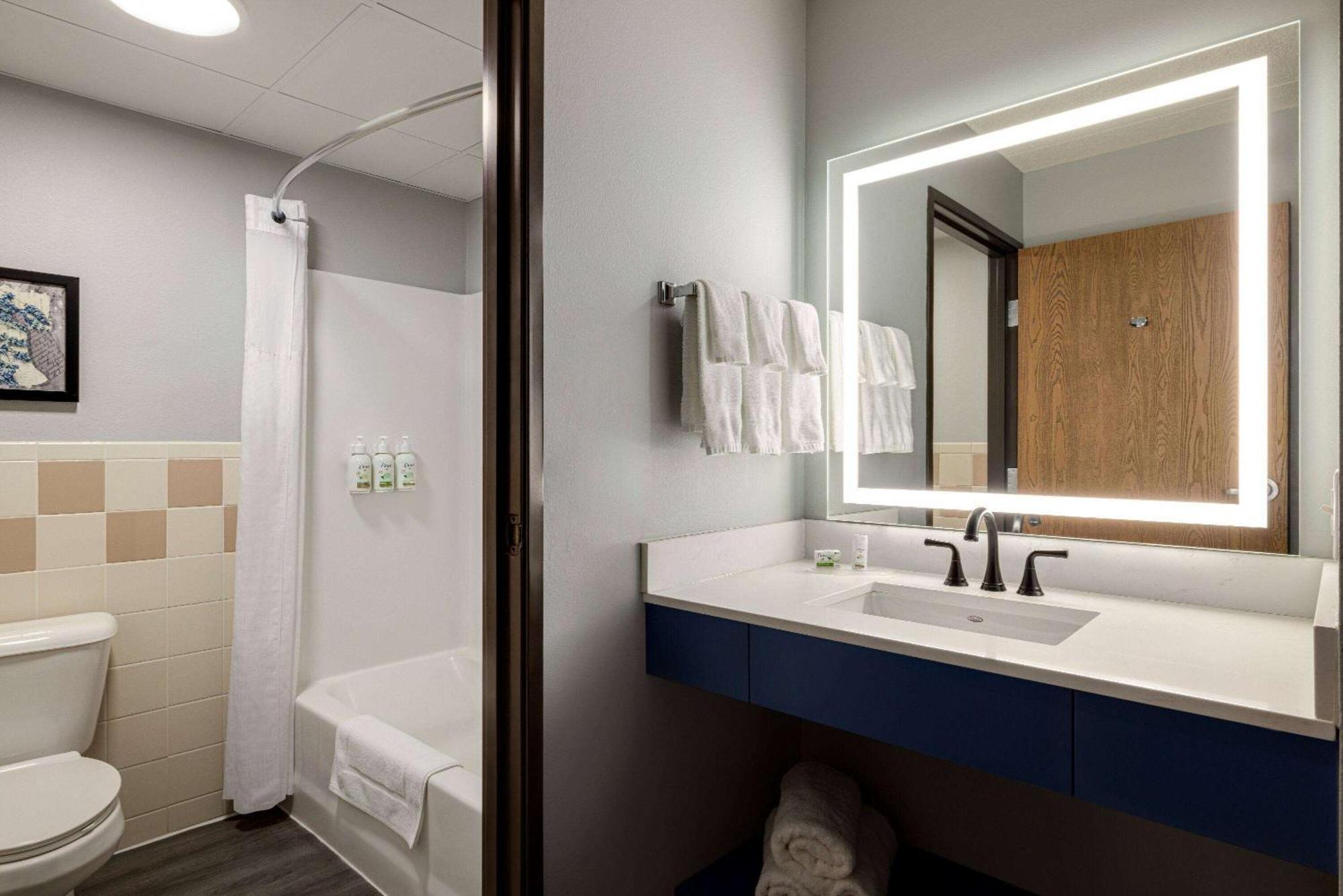 Americinn By Wyndham Lincoln South Экстерьер фото