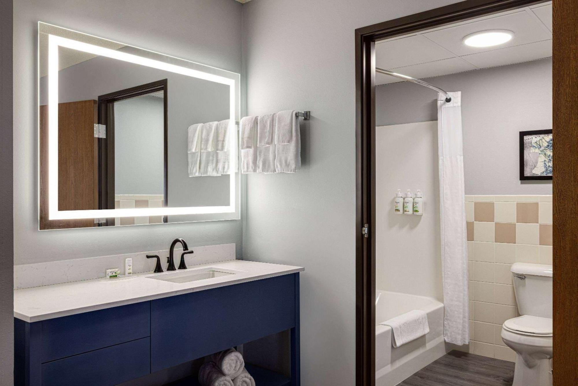 Americinn By Wyndham Lincoln South Экстерьер фото